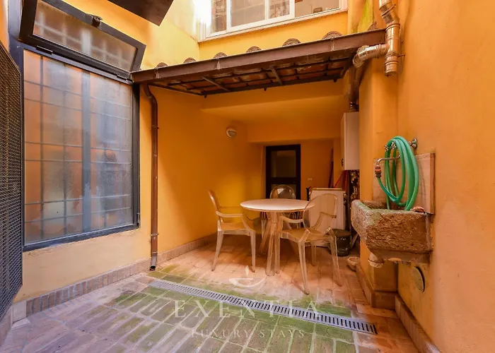 Colosseum Charming In Monti Apartment Rom